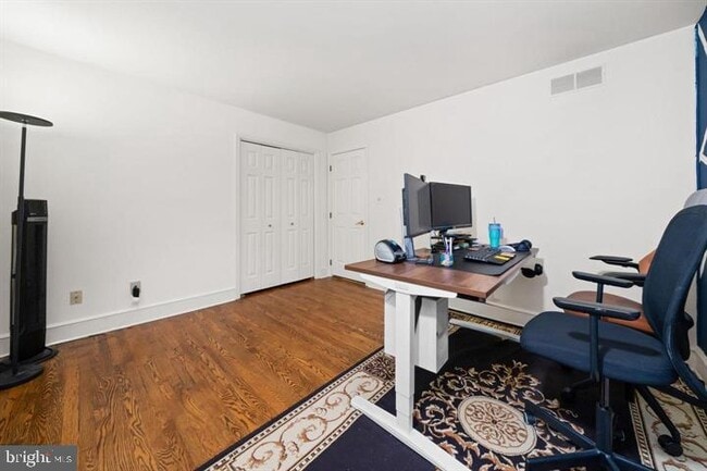 Building Photo - 253 Peoples Way