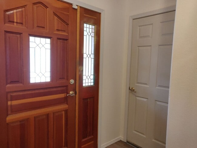 Building Photo - Spacious and charming, this two-story 4 be...
