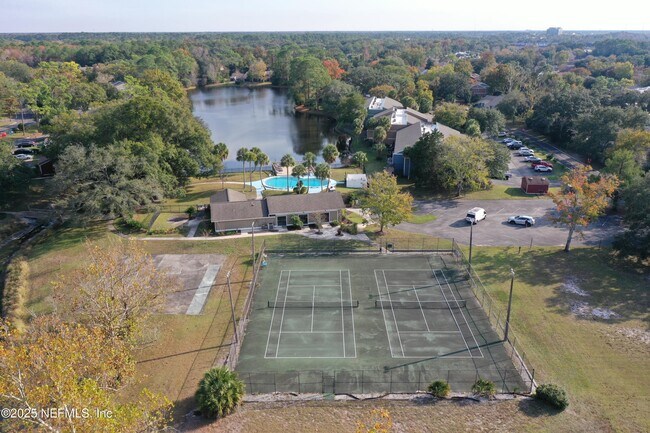 Building Photo - 8777 Como Lake Dr