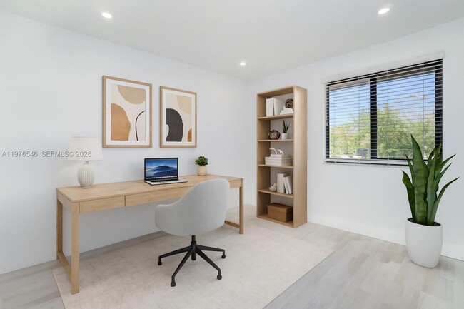 Building Photo - 4315 NW 115th Ave