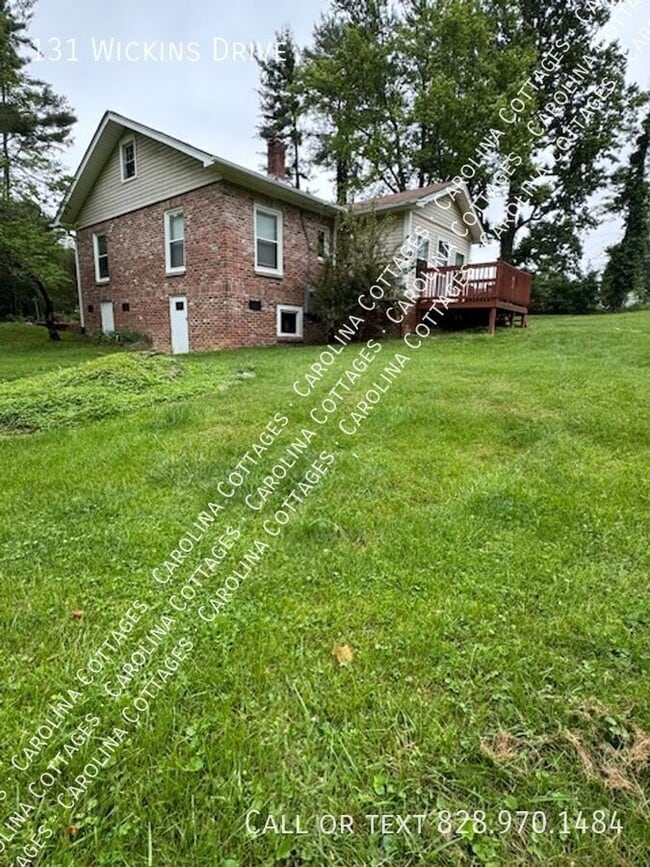 Building Photo - 131 Wickins Dr