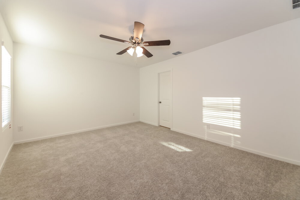 Building Photo - 140 Glenwood Dr