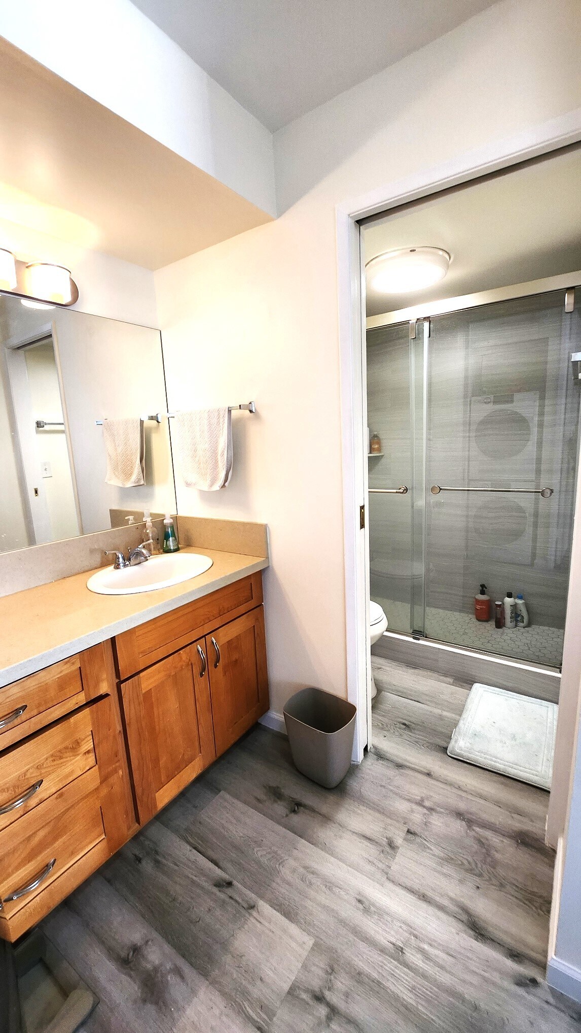 Building Photo - 411 Hobron Ln