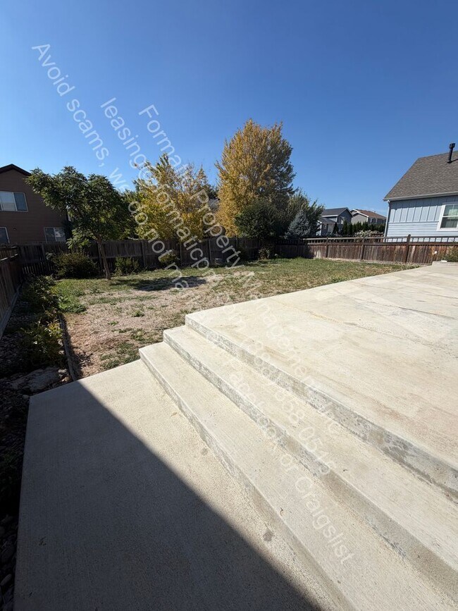 Building Photo - 4340 Mt Shavano St