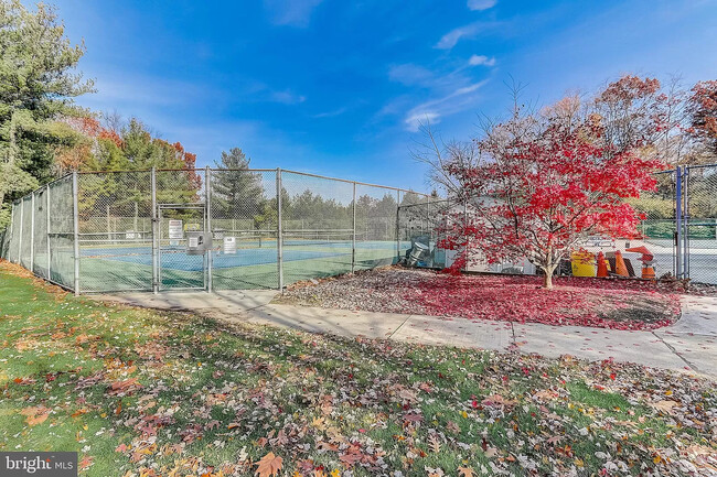 Common Tennis Courts - 24 Voscek Ct