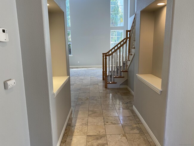 Building Photo - 513 Park Ln