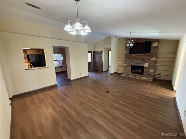 Building Photo - 3632 N Honeylocust Dr