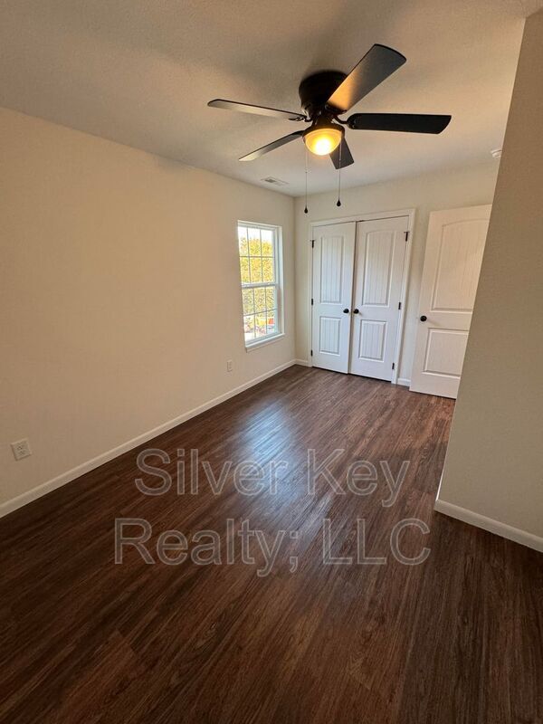 Building Photo - 141-155 Oak Street