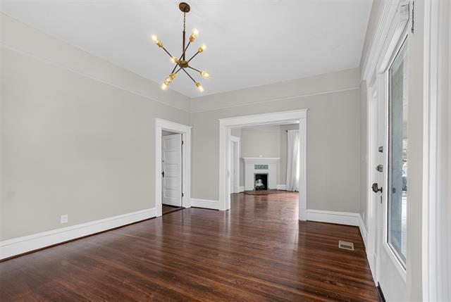 Building Photo - 1630 Mistletoe Blvd