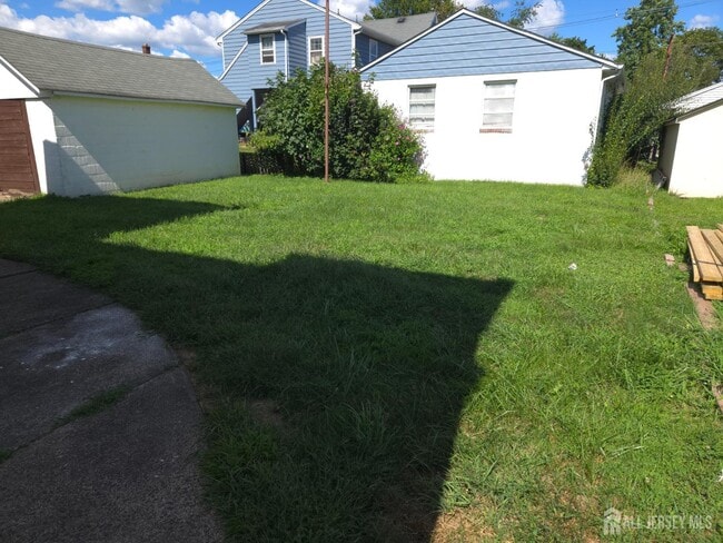 Building Photo - 12 N 6th Ave