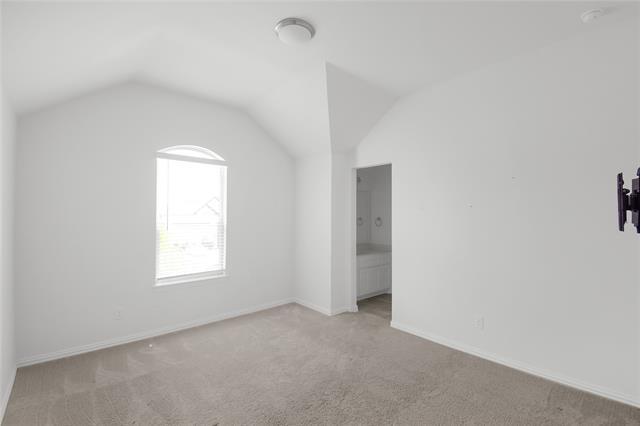 Building Photo - 913 Peabody Dr