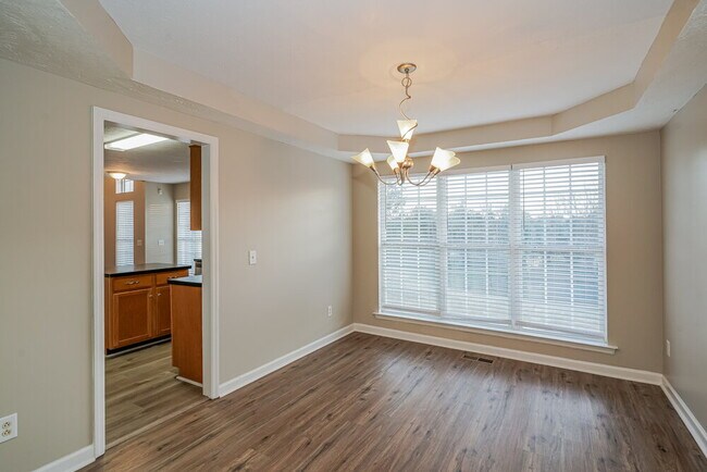 Building Photo - 5555 Craftwood Dr