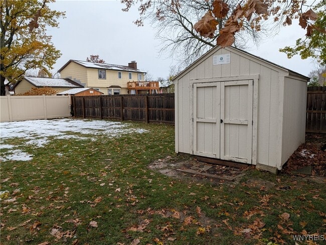 Building Photo - 270 Selkirk Dr