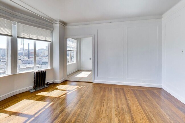 Building Photo - 536 Leavenworth St