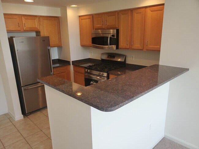 Building Photo - 4480 Market Commons Dr