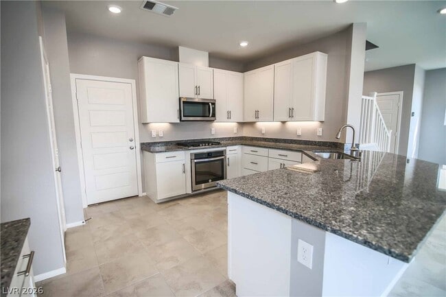 Building Photo - 1417 Overseer Ave