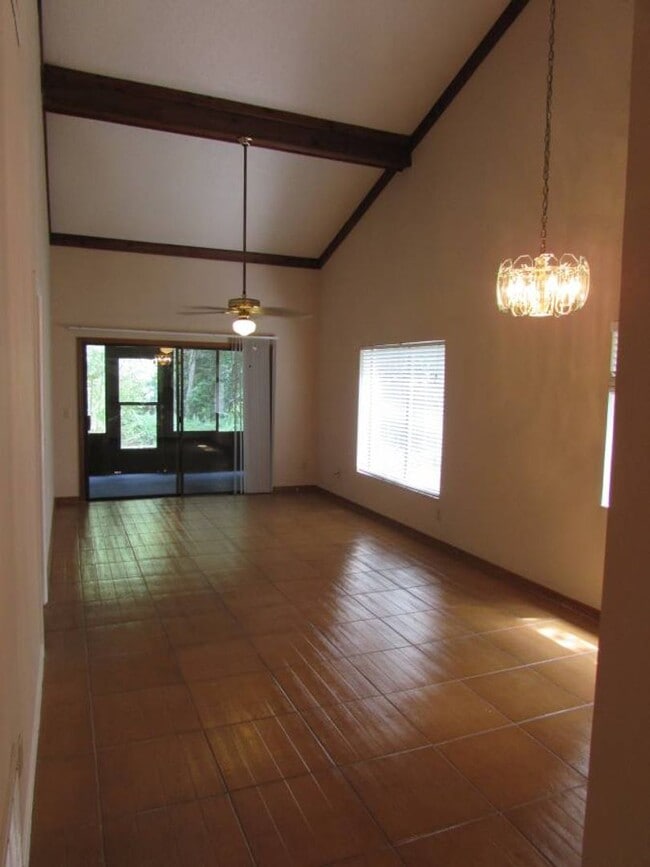 Building Photo - 2 Bedrooms/ 2 Baths, Large 2 story 1,050+ ...