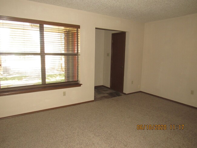 Building Photo - 2809 NW 46th St