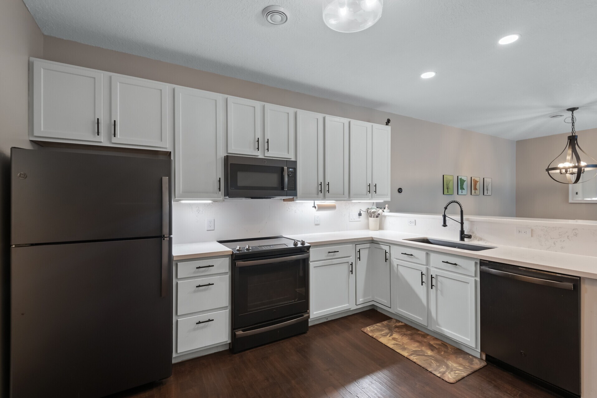 Brand New GE Appliances. Matte Black Fingerprint proof - 13055 Europa Trail Way N