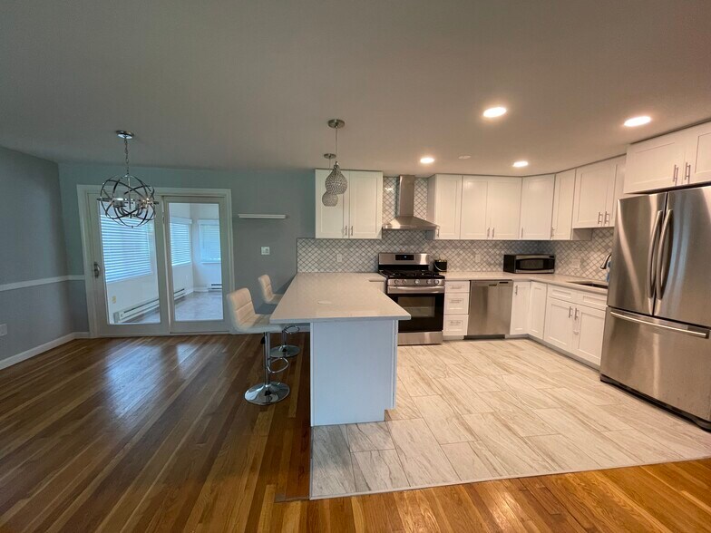 Building Photo - 22 Augustus Rd