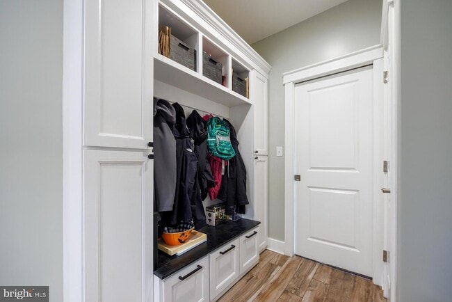 Building Photo - 23296 Wilder Way