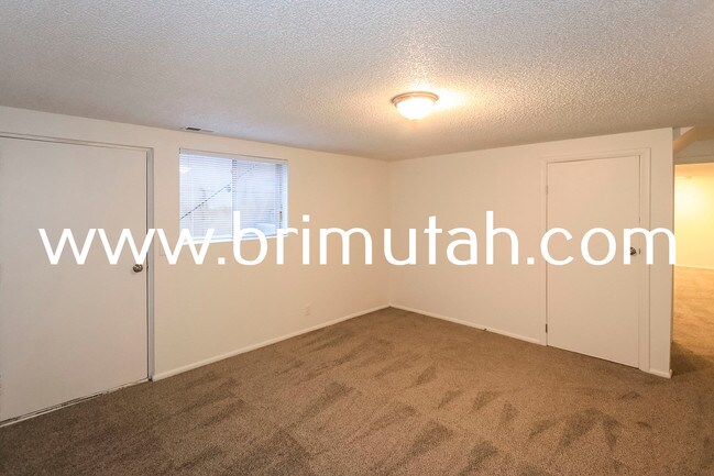 Building Photo - 3671 S 2245 E