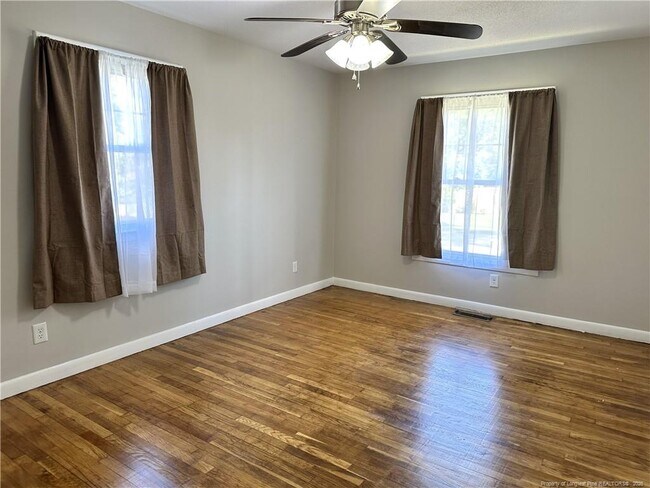 Building Photo - 6221 Cool Shade Dr