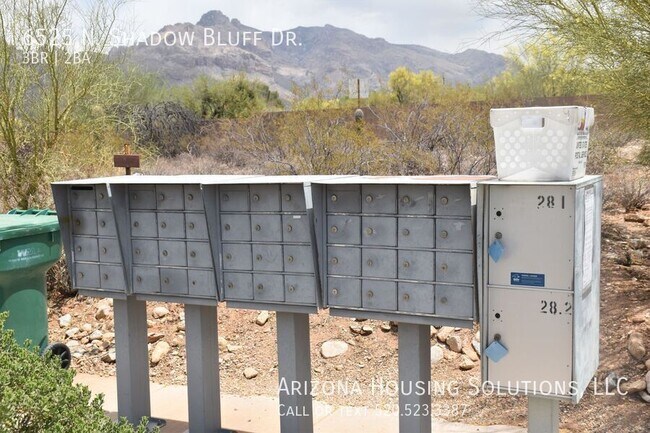 Building Photo - 6525 N Shadow Bluff Dr