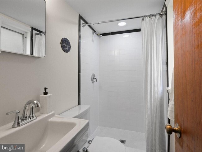 Building Photo - 5600 Bristol Ct
