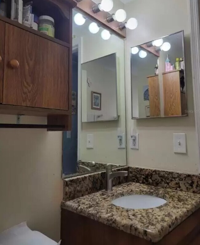 Building Photo - 1680 Cobble Ct