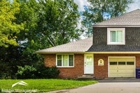 Building Photo - Incredible 2 Bedroom Duplex for Rent!