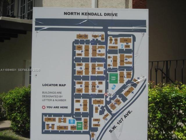 Building Photo - 10824 N Kendall Dr