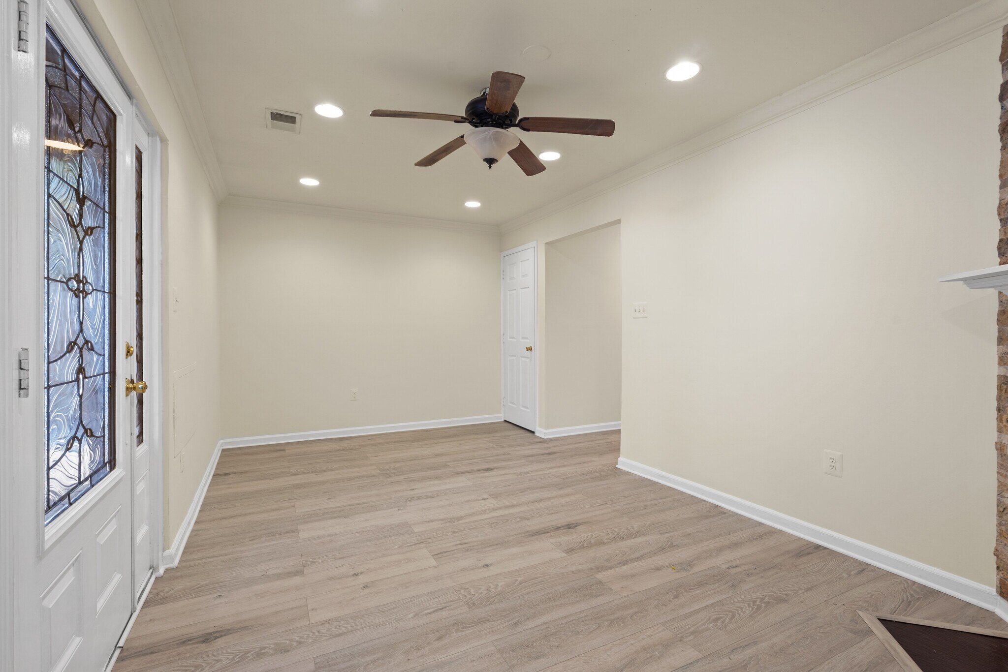 Building Photo - 7417 Wilma Ln