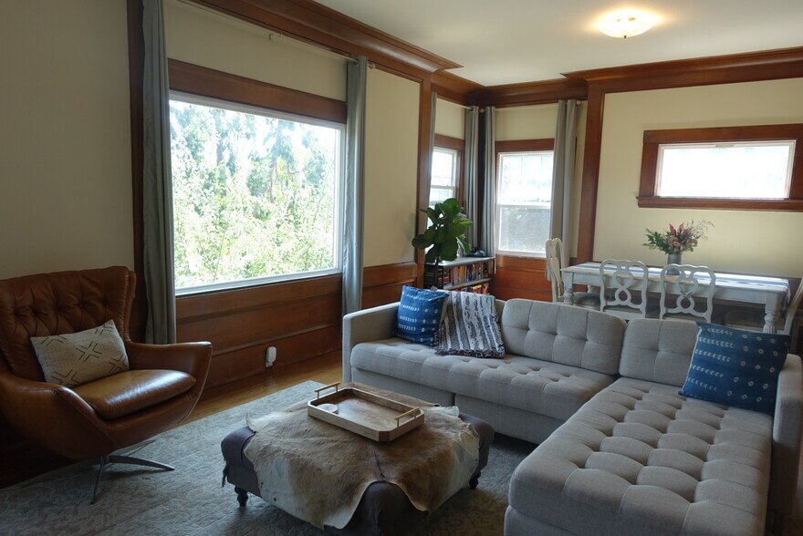 Building Photo - 575 Valle Vista Ave