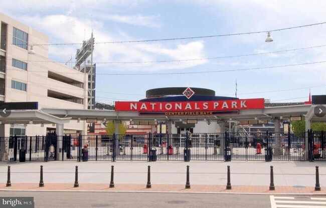 Building Photo - 1250 4th St SW