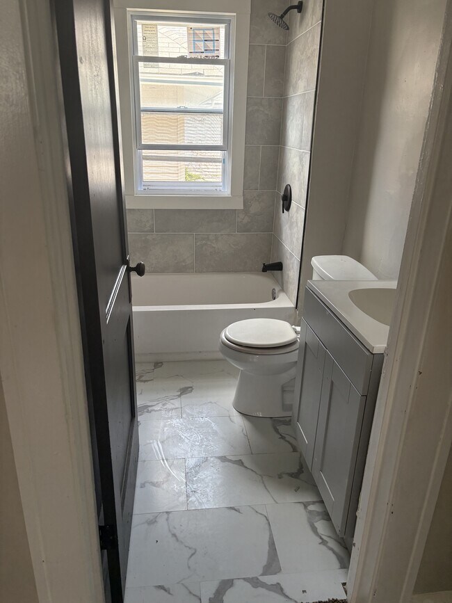 Building Photo - 15317 Shiloh Rd