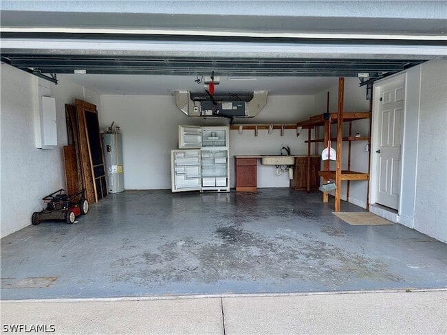 Building Photo - 6016 Lindbrook Ave