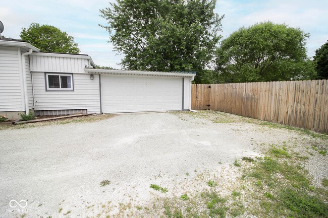 Building Photo - 113 E Indiana Ave