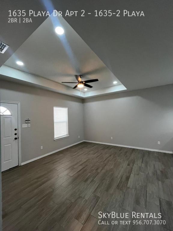 Building Photo - 1635 Playa Dr