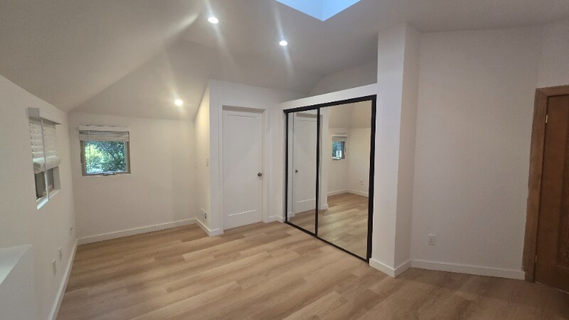 Building Photo - 2665-2665 Shasta Rd