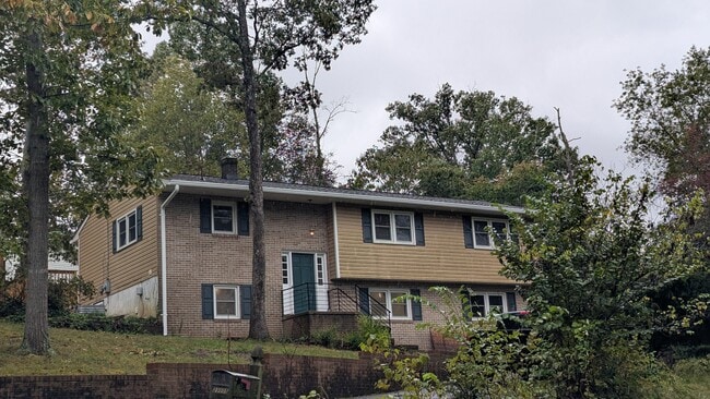 Building Photo - 23005 Boaz St