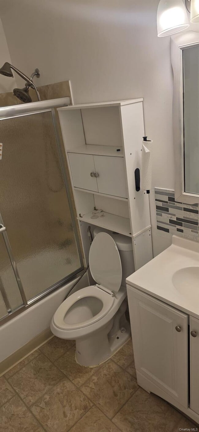 Building Photo - 29 Brittany Dr