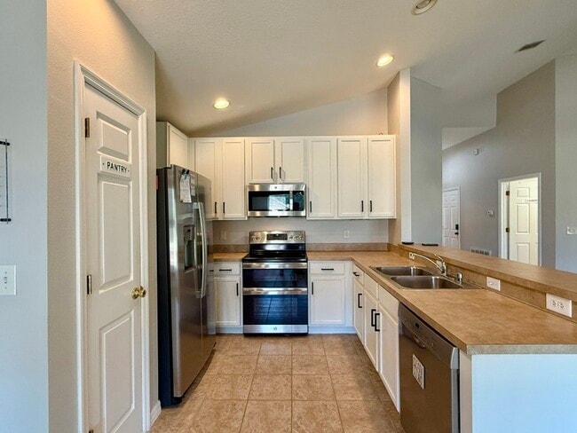 Building Photo - 9620 Cypress Harbor Dr