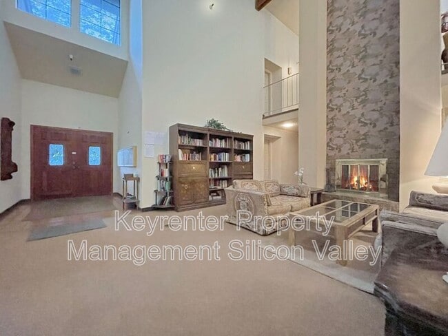 Building Photo - 1568 Willowbrae Ave.