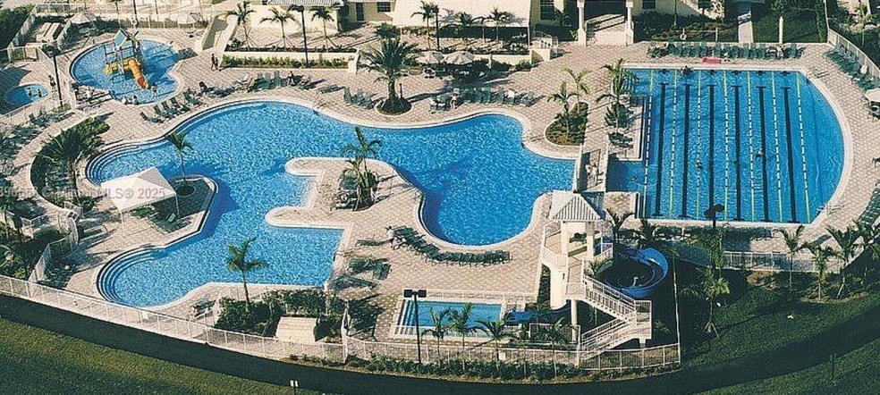 Building Photo - 1042 Sunflower Cir