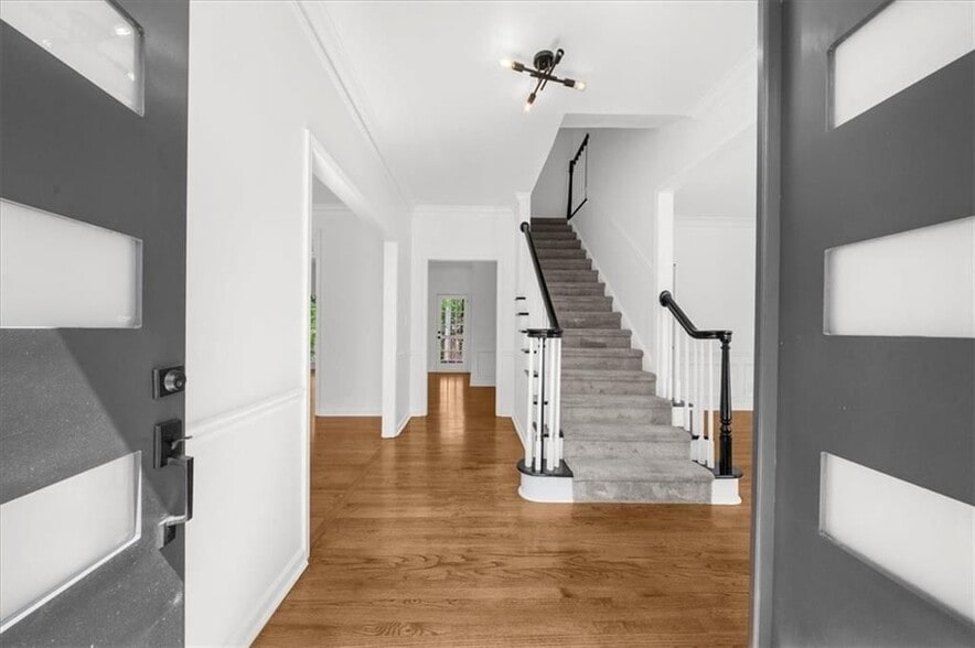 Building Photo - 11215 Highfield Chase Dr