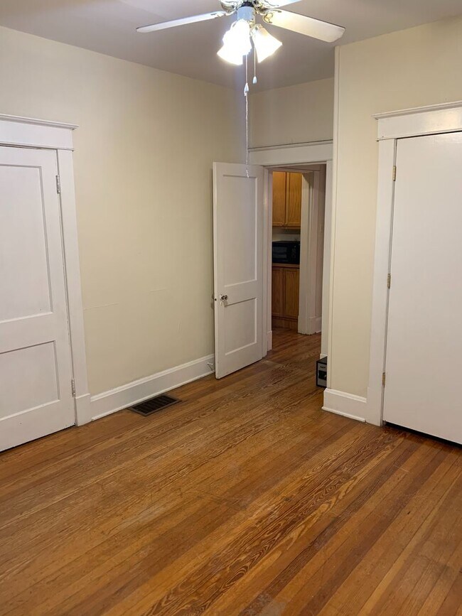 Building Photo - 372 Bucoto Ct