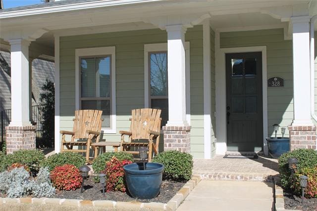 Building Photo - 328 Loma Alta Dr