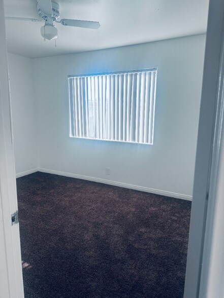 Primary Photo - 11200 Auburn Ave