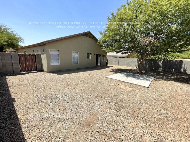 Building Photo - 1532 W Burgess Ln